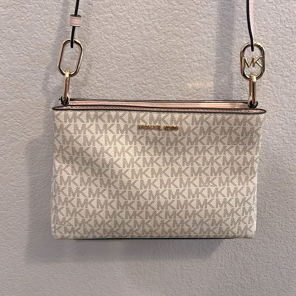 Michael Kors crossbody